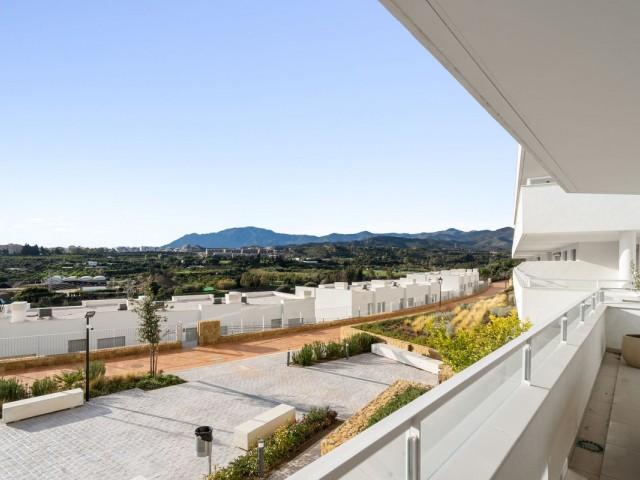 2 Bedrooms Apartment in Estepona