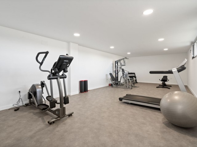 2 Bedrooms Apartment in Estepona