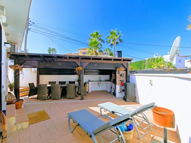 Villa, El Faro, R5407228