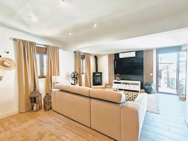 2 Slaapkamer Villa in El Faro