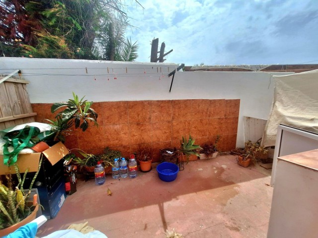Villa, Costabella, R5409019
