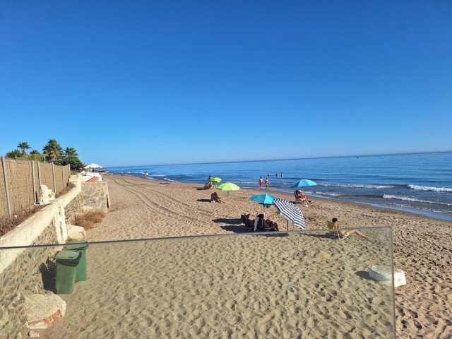 3 Makuuhuoneen Huvila Costabella