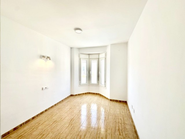 4 Bedrooms Townhouse in Los Boliches