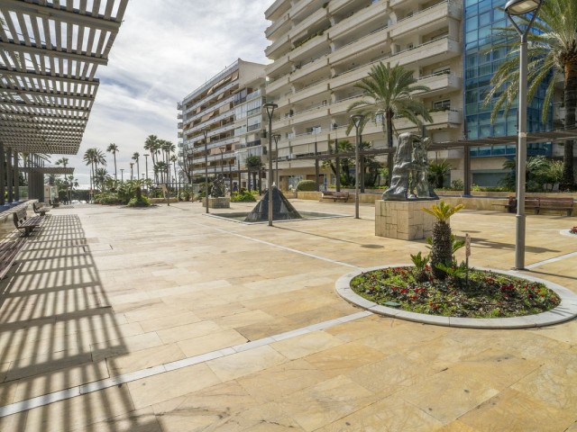 Ático con 2 Dormitorios  en Marbella