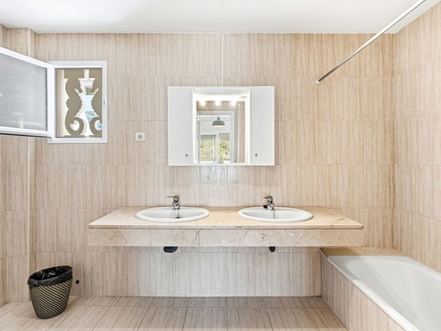 Penthouse in Calahonda