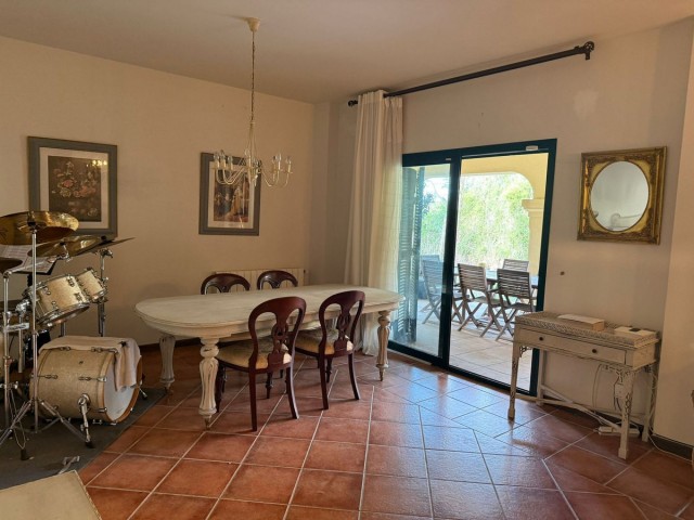 Villa, Sotogrande Costa, R5414845