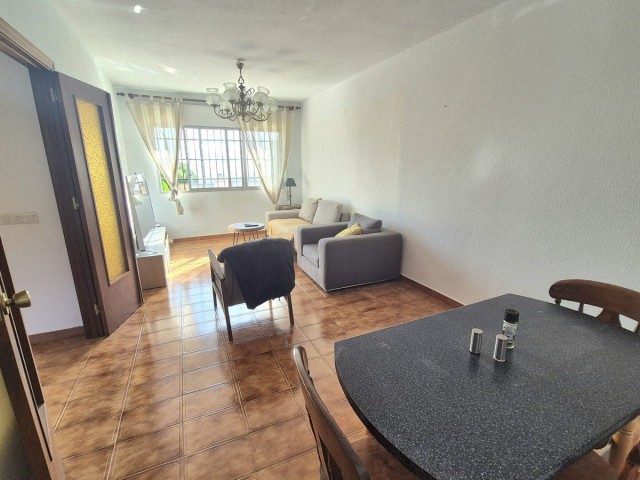 Villa con 5 Dormitorios  en Alhaurín de la Torre
