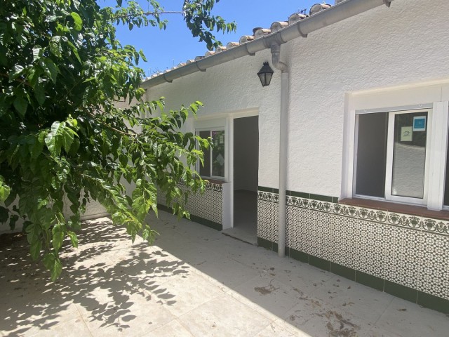 Adosado con 2 Dormitorios  en Cortijo Blanco