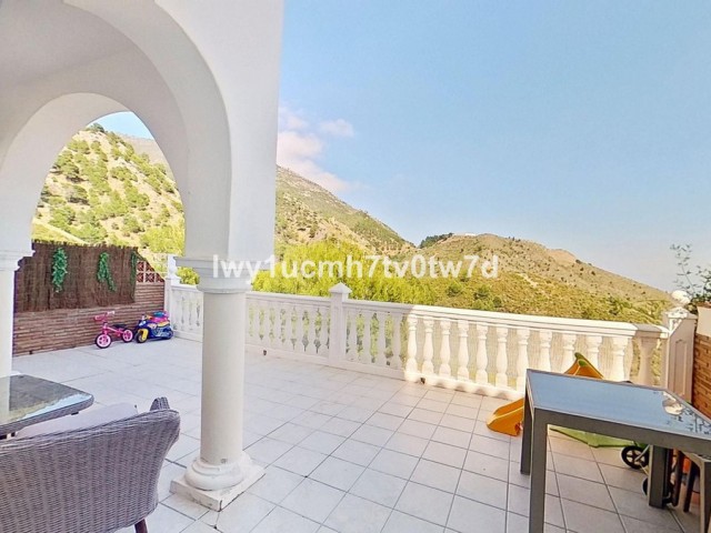3 Bedrooms Townhouse in Mijas