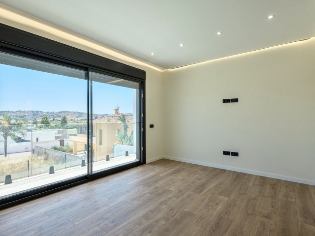 Villa, Sierrezuela, R5420149