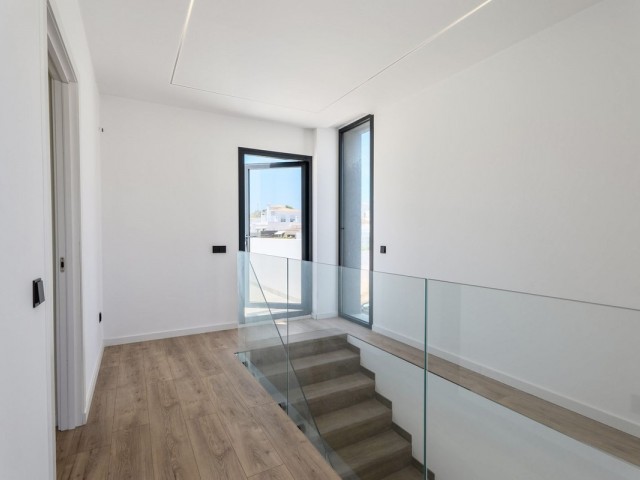 Villa, Sierrezuela, R5420149