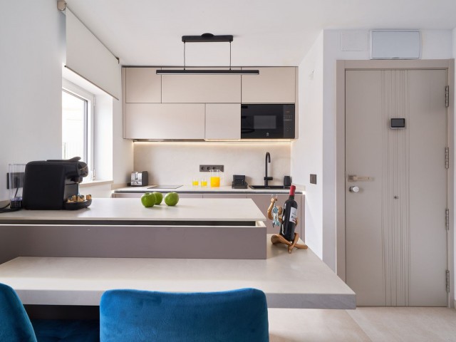 Apartamento con 2 Dormitorios  en Marbella