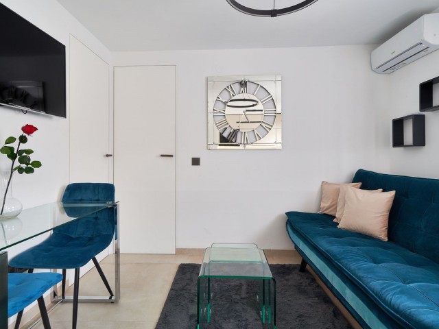 Apartamento con 2 Dormitorios  en Marbella