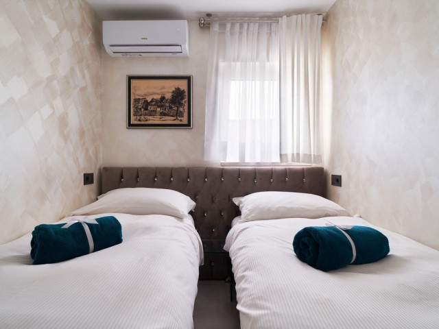 Apartamento con 2 Dormitorios  en Marbella