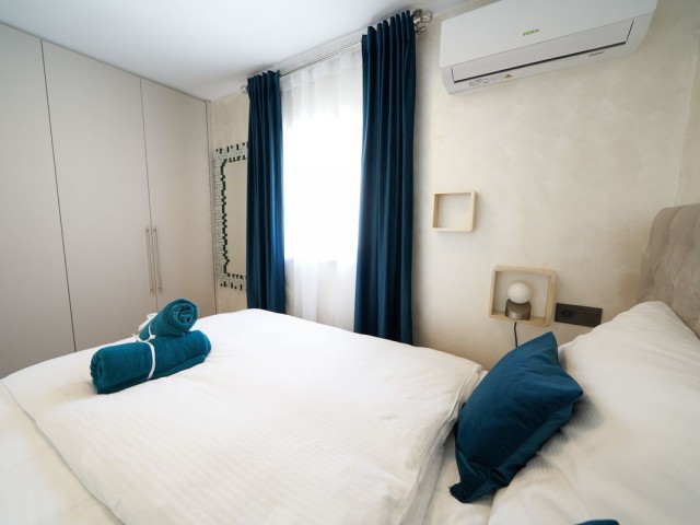 Apartamento con 2 Dormitorios  en Marbella