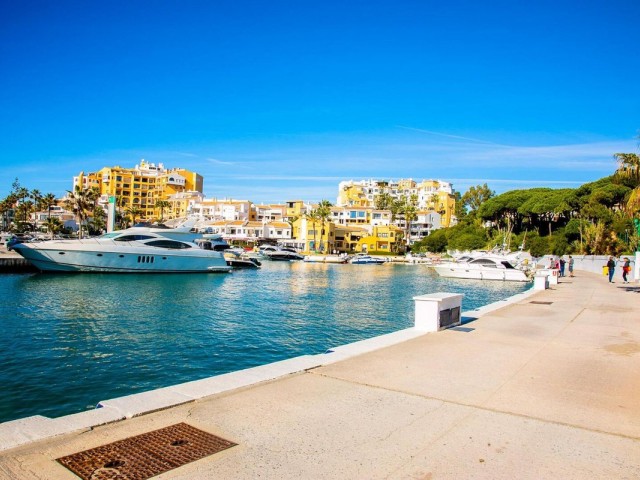 Penthouse in Puerto de Cabopino