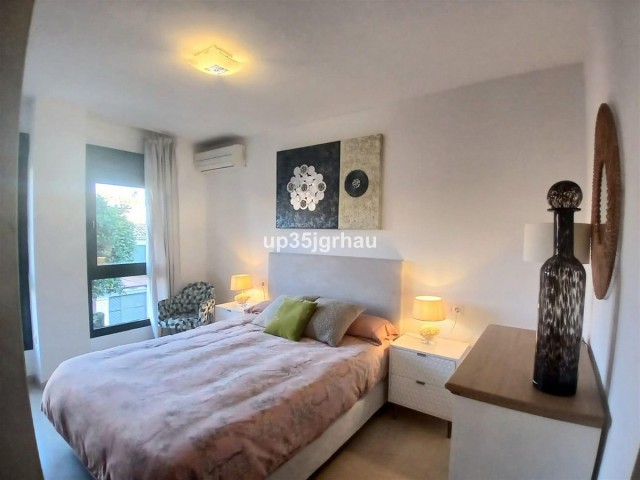 2 Bedrooms Apartment in Estepona