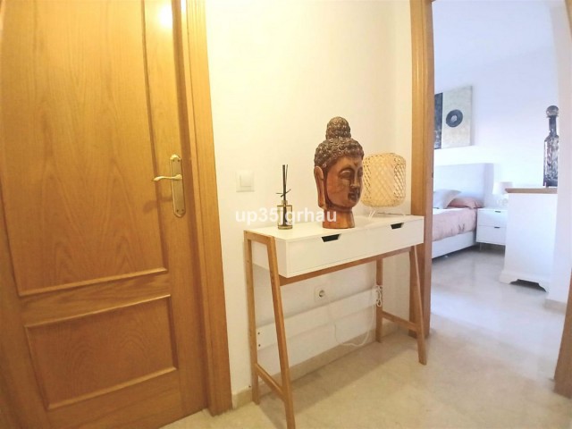 2 Bedrooms Apartment in Estepona