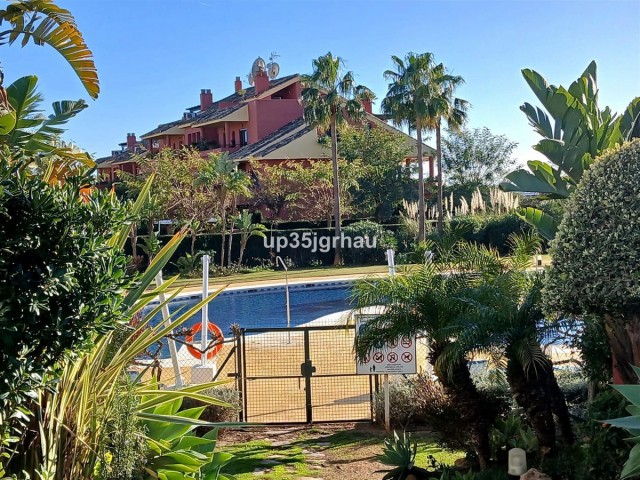 2 Bedrooms Apartment in Estepona
