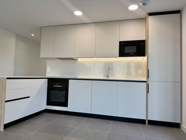 Apartment, El Faro, R5407309