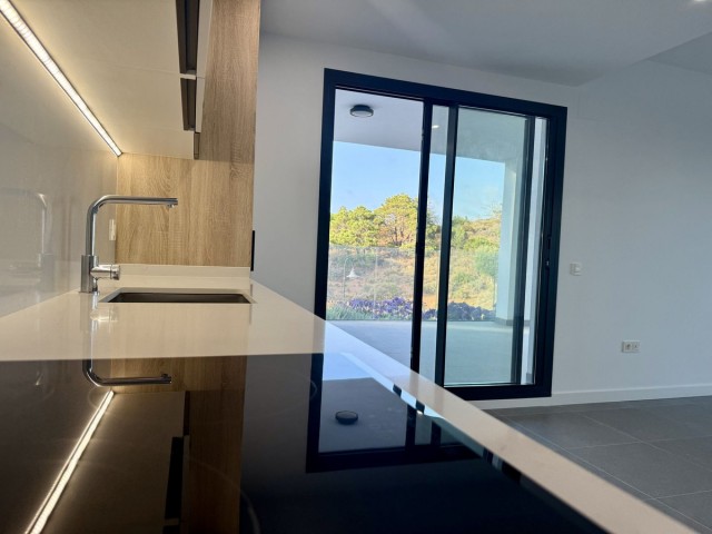 Apartment, El Faro, R5407309