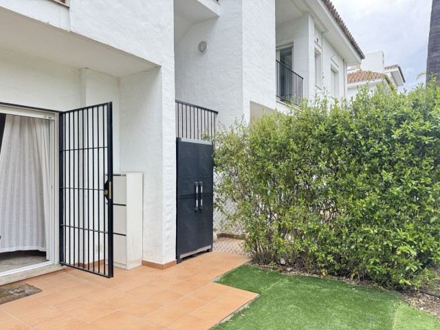 2 Bedrooms Apartment in Nueva Andalucía