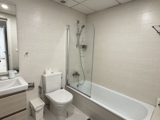 2 Bedrooms Apartment in Nueva Andalucía