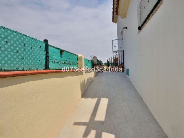 Villa, San Luis de Sabinillas, R5422303