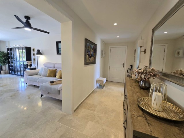 3 Bedrooms Apartment in Calahonda