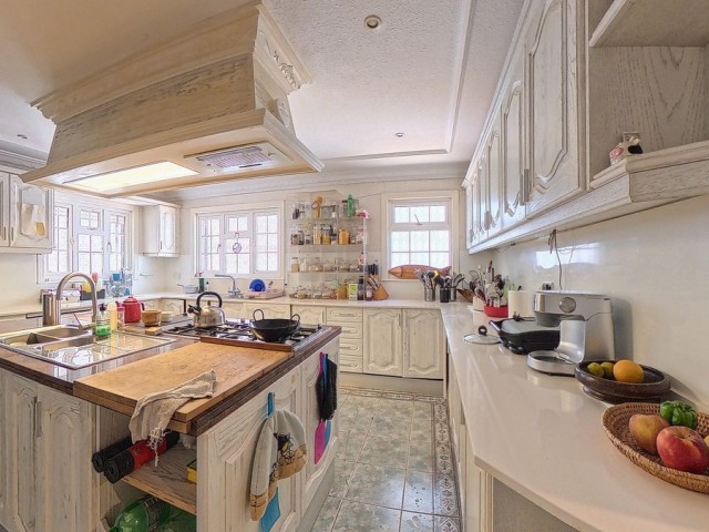 4 Slaapkamer Villa in Torremuelle
