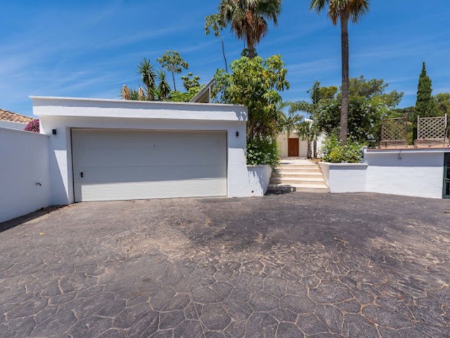 Huvila, El Madroñal, R5421079
