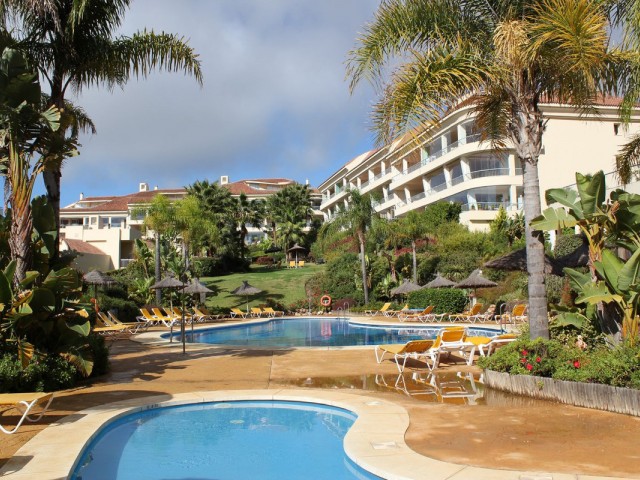 2 Bedrooms Apartment in Riviera del Sol