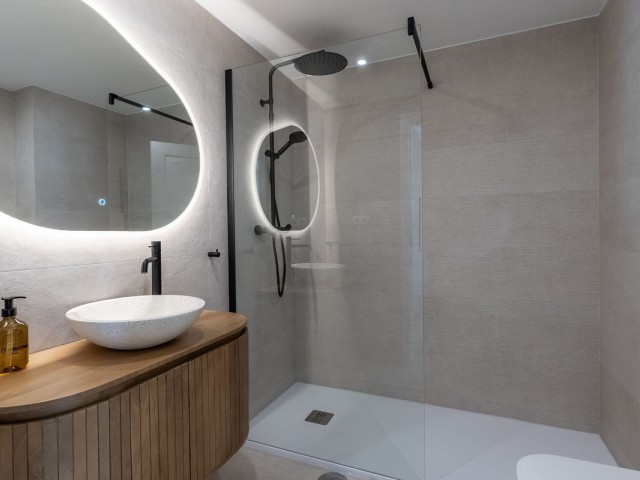 2 Slaapkamer Appartement in Las Chapas