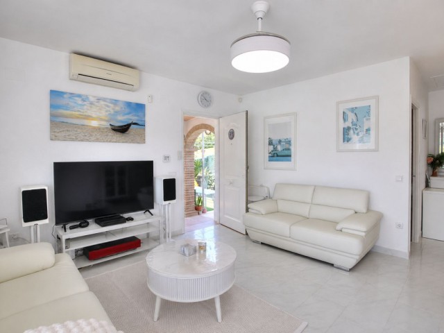 Villa, El Faro, R5424184