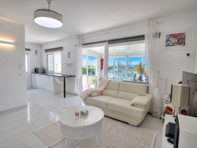 2 Slaapkamer Villa in El Faro