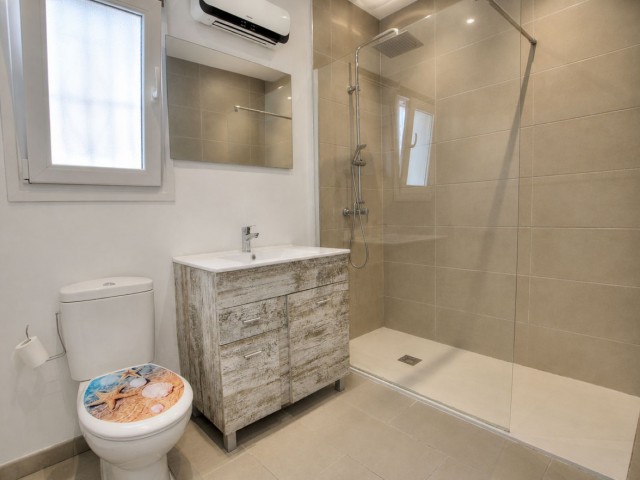2 Slaapkamer Villa in El Faro