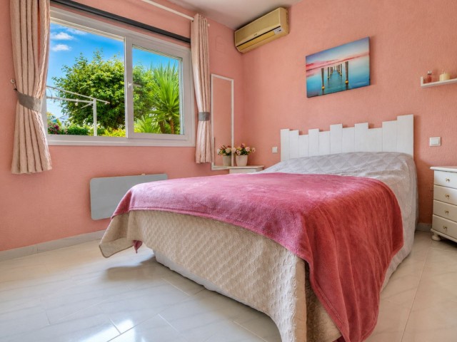 2 Slaapkamer Villa in El Faro