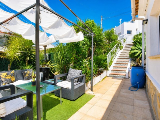 2 Slaapkamer Villa in El Faro