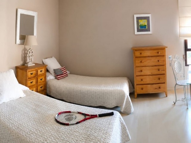 Apartamento con 4 Dormitorios  en Sotogrande Marina