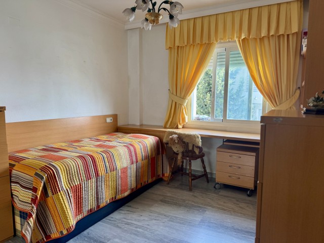 4 Bedrooms Apartment in Guadalmina Baja