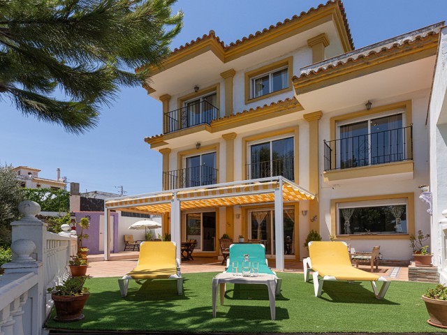 4 Bedrooms Townhouse in Manilva