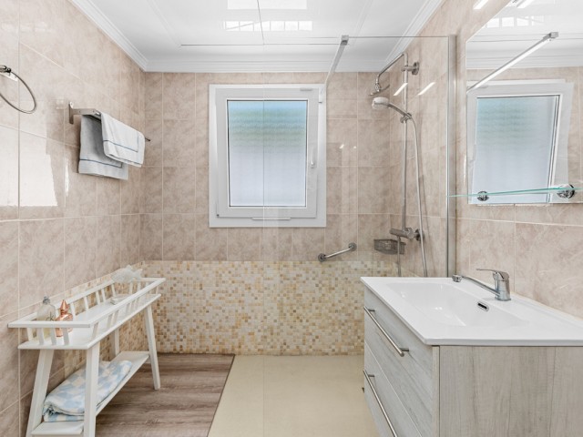 Villa con 2 Dormitorios  en Cortijo Blanco