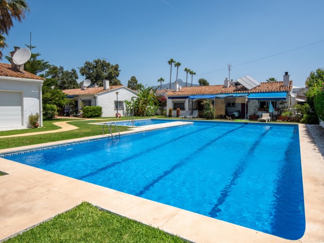 Villa con 2 Dormitorios  en Cortijo Blanco