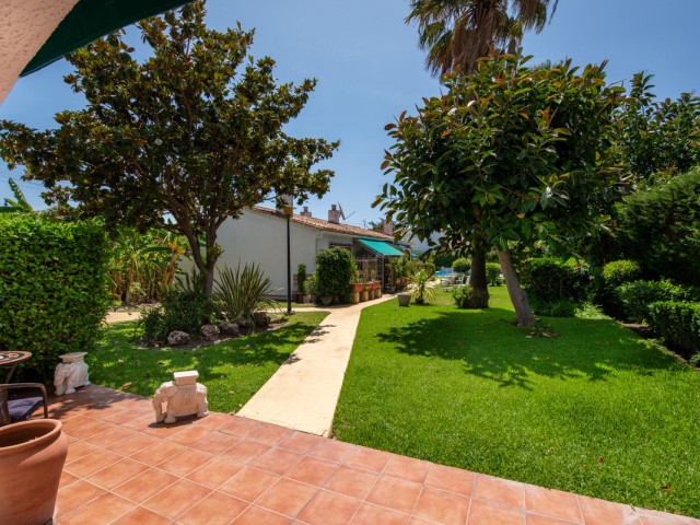 Villa con 2 Dormitorios  en Cortijo Blanco