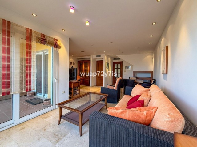 Appartement avec 3 Chambres  à Costabella