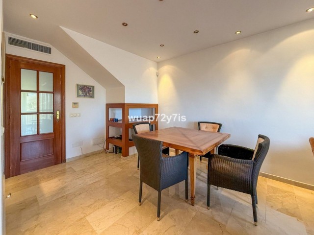 Appartement avec 3 Chambres  à Costabella