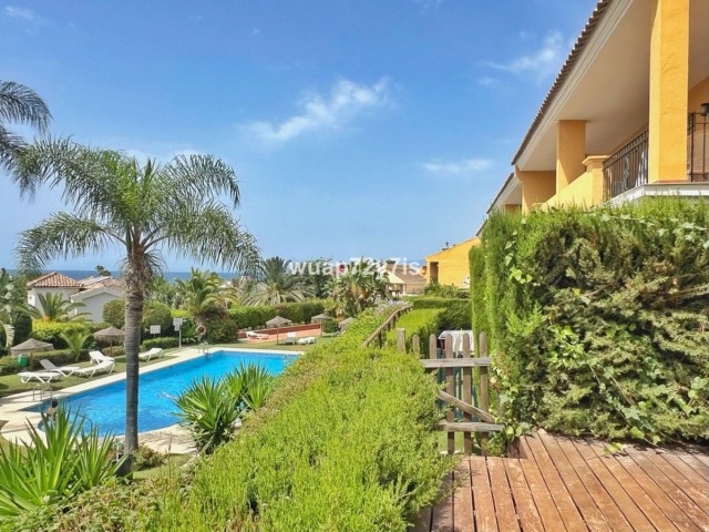 Appartement avec 3 Chambres  à Costabella