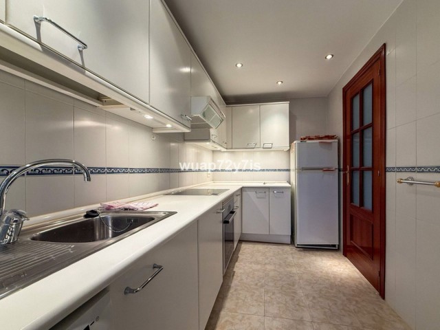 Appartement avec 3 Chambres  à Costabella