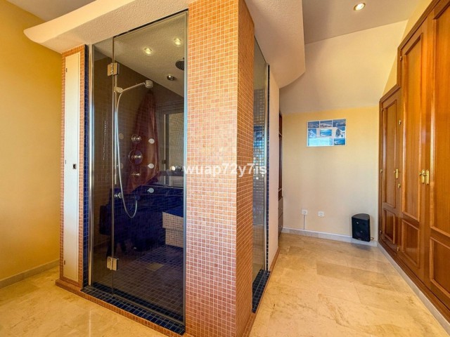 Appartement avec 3 Chambres  à Costabella