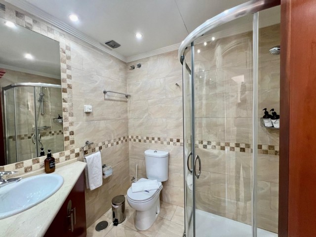 2 Schlafzimmer Apartment in Elviria
